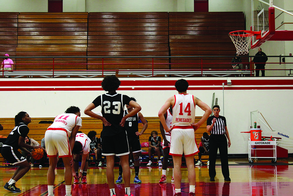 Men’s Basketball loses 70-66 against West LA